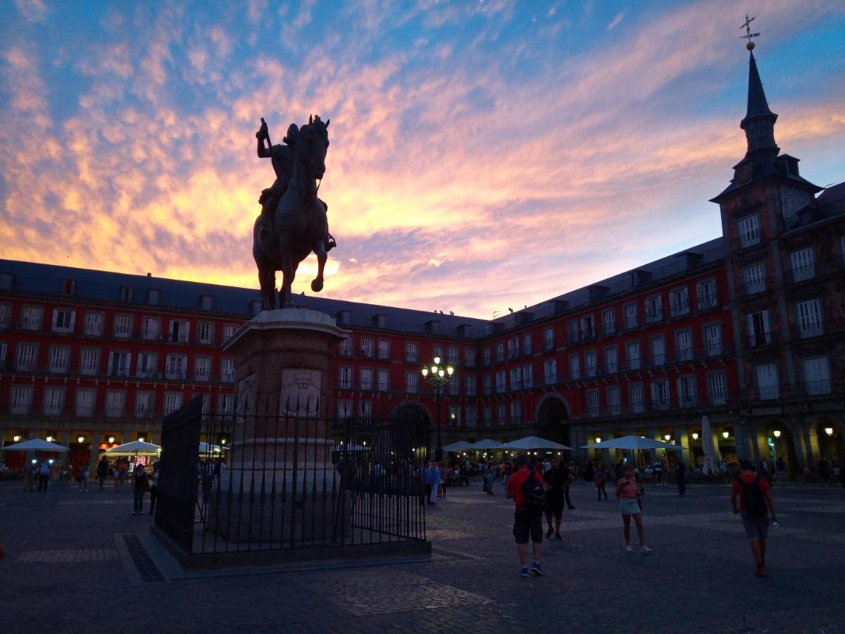 Aparthotel Ardmadrid Centro ภายนอก รูปภาพ